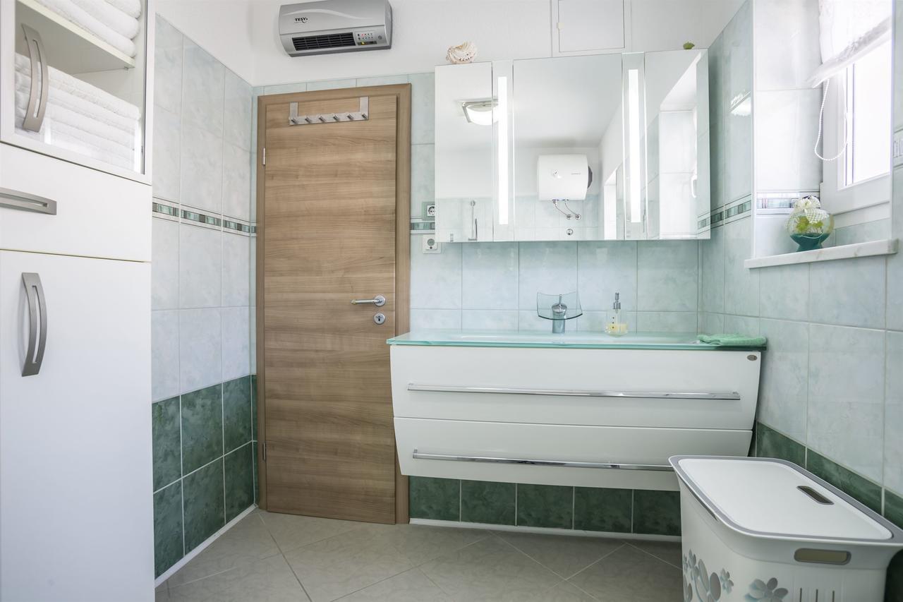 Apartment Paradise View Трогір Екстер'єр фото